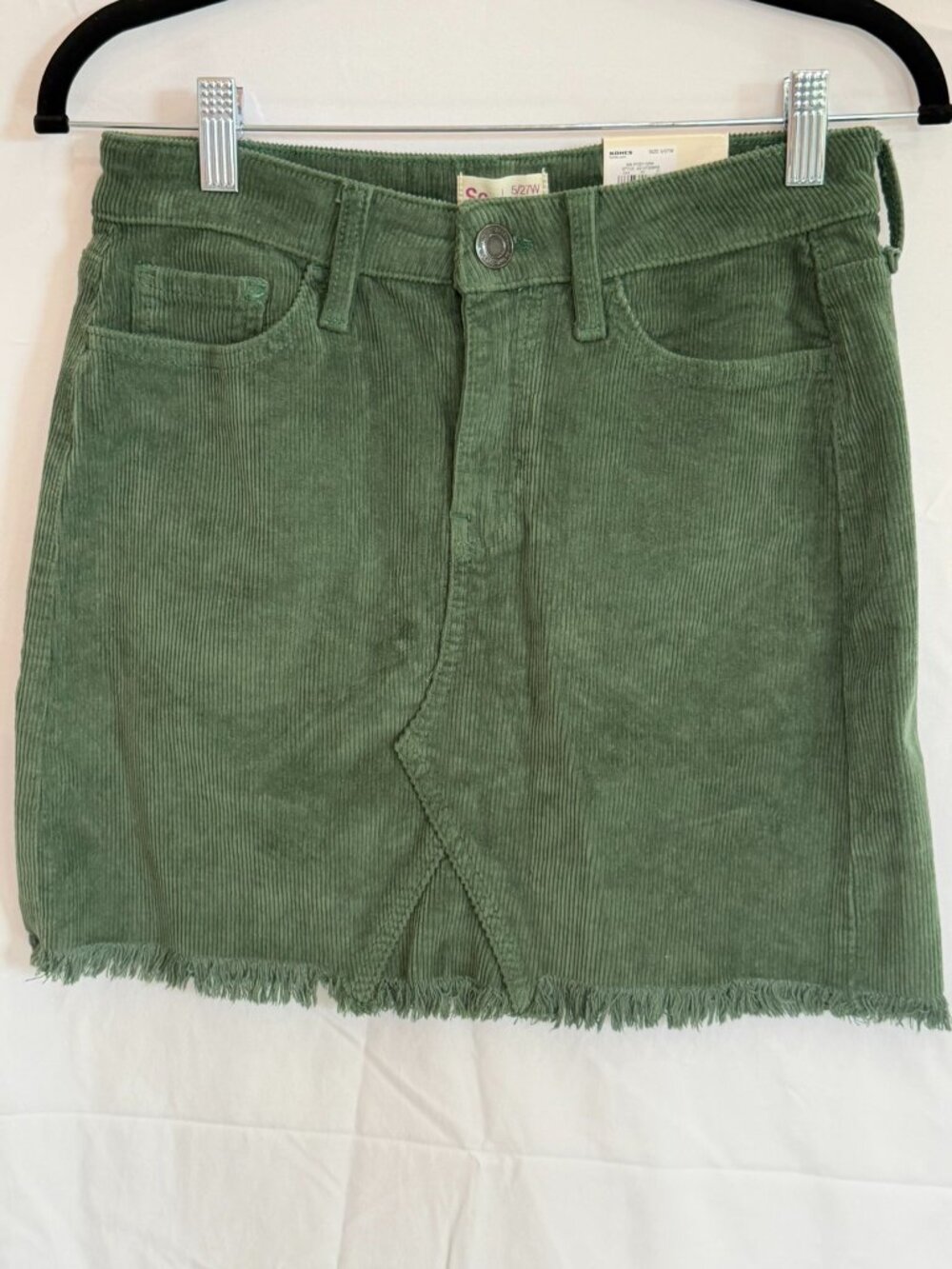 SO Green Corduroy Mid‑Rise Mini Skirt — Size 5/27W, NWT, Frayed Hem